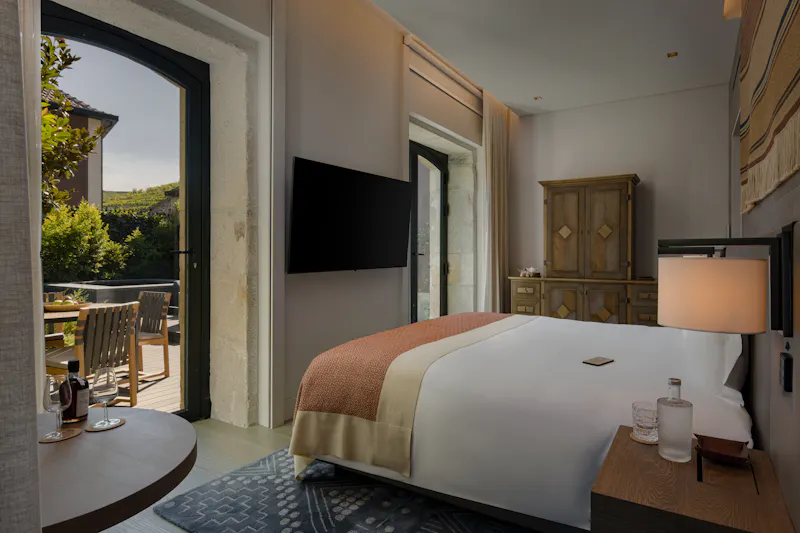 HDHotelPortugalSix Senses Douro ValleyValley Premier bedroom