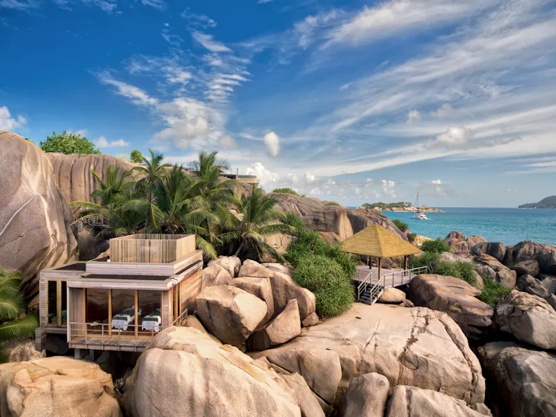 HDHotelSeychellenSix Senses Zil PasyonSpa Aerial Ocean Villa 1