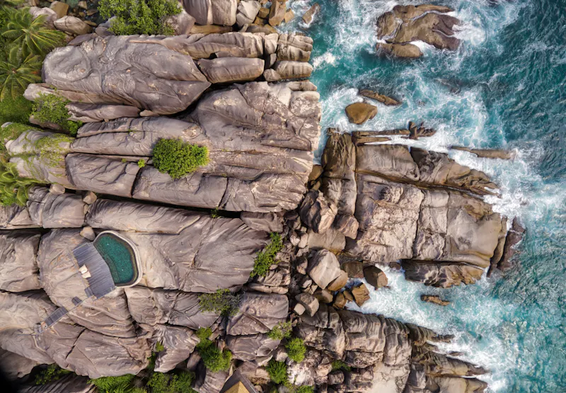 HDHotelSeychellenSix Senses Zil PasyonSpa Aerial Spa Pool