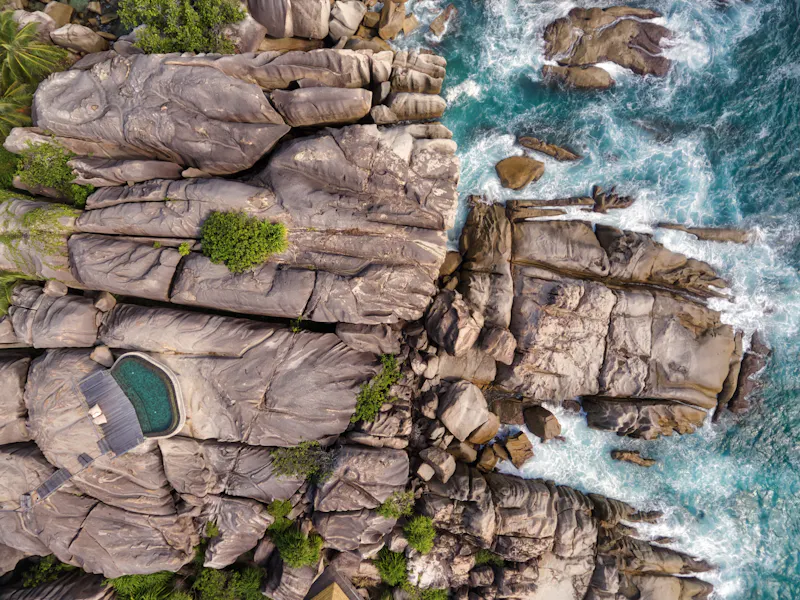 HDHotelSeychellenSix Senses Zil PasyonSpa Aerial Spa Pool