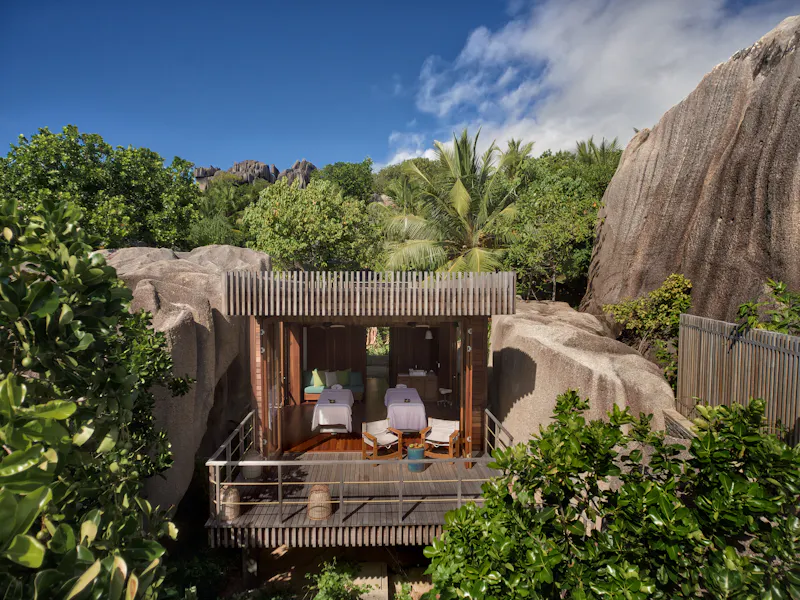 HDHotelSeychellenSix Senses Zil PasyonSpa Exterior Treatment Villa Rock
