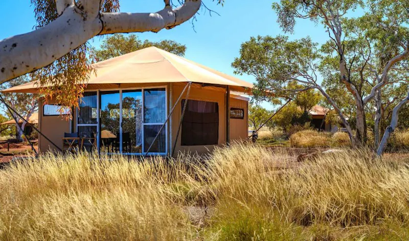 HotelAustralienWestern AustraliaKarijini Eco ResortGlamping Tent 2