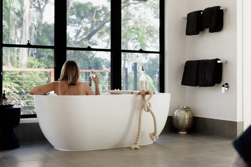 HDHotelAustralienQLDHinterlandMisty View CottagesBadewanne