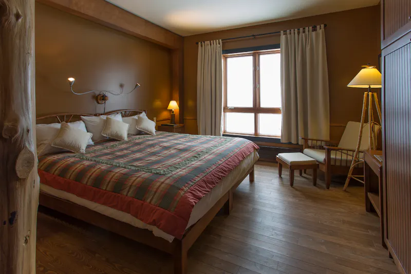 HDHotelQuebecChicChocMountainLodgeZimmerbeispiel AACC3 room 001