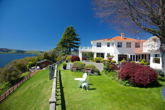 HDHotelNeuseelandRotoruaOn the PointOn the Point Lake Rotorua Aussicht