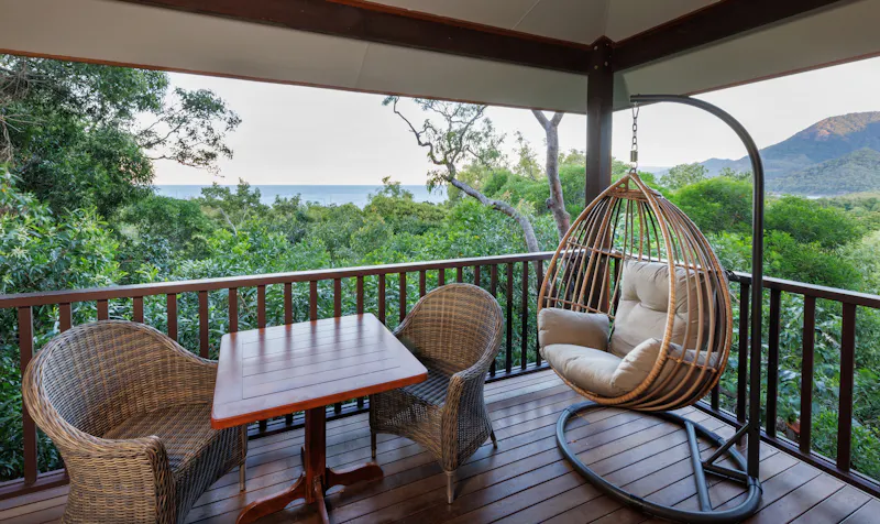 HDHotelAustralienQLDPort DouglasThala BeachBungalow Birdwing view