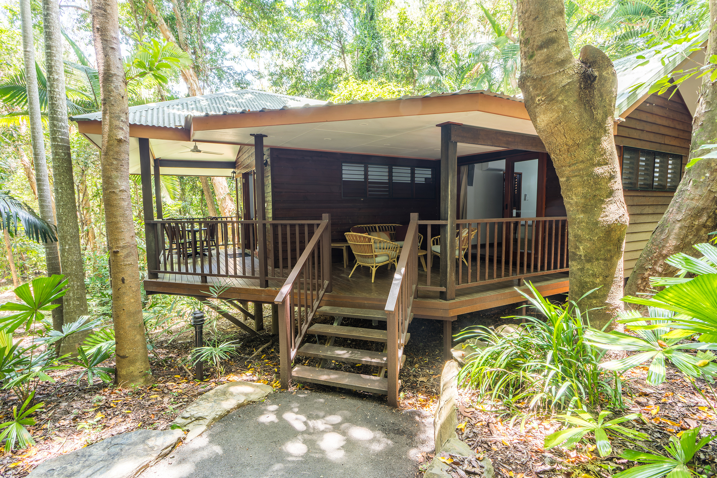 HDHotelAustralienQLDPort DouglasThala BeachBungalow Kingfisher Suite ext