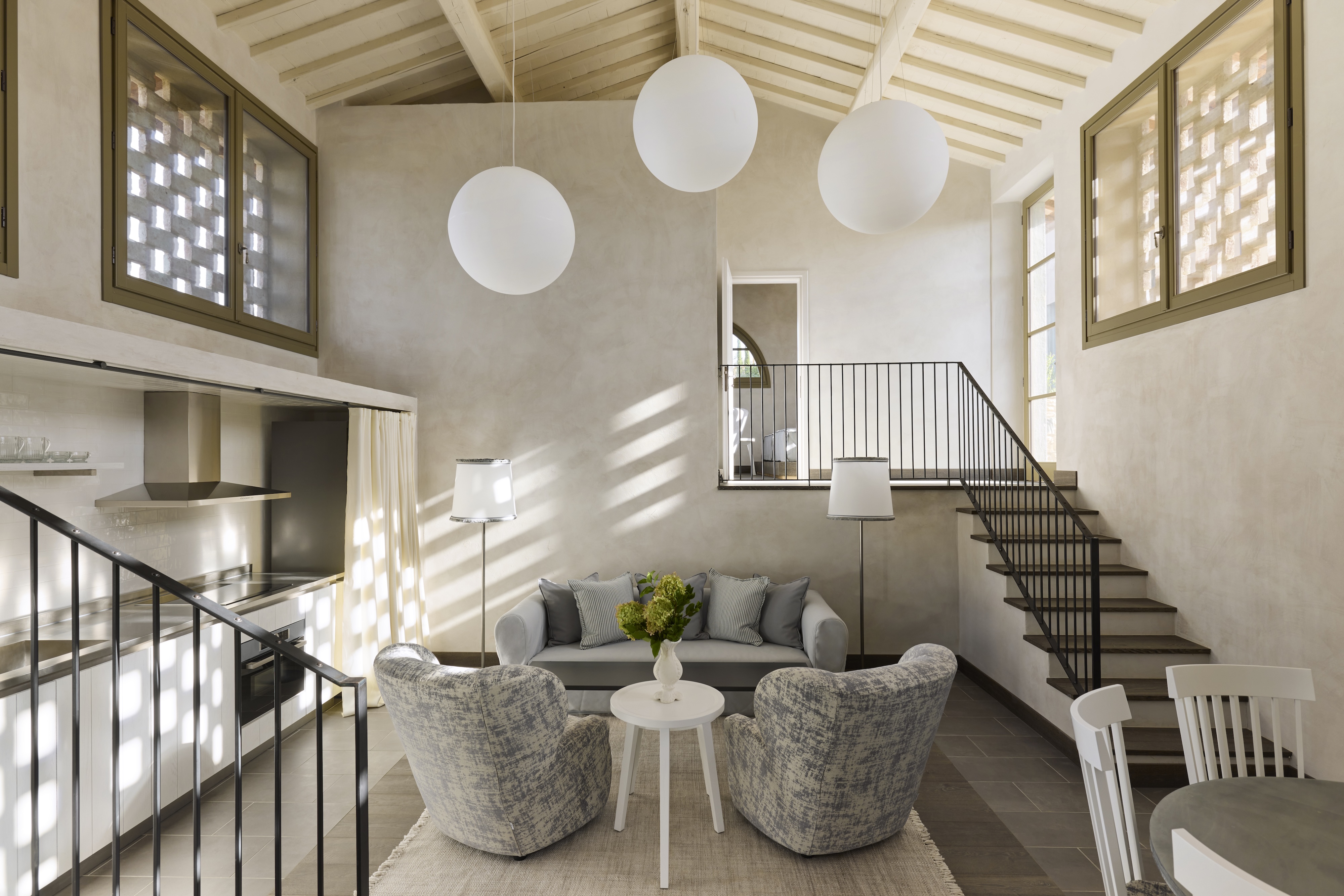 HDHotelItalienCOMO Castello Del NeroKitchen with Living Area