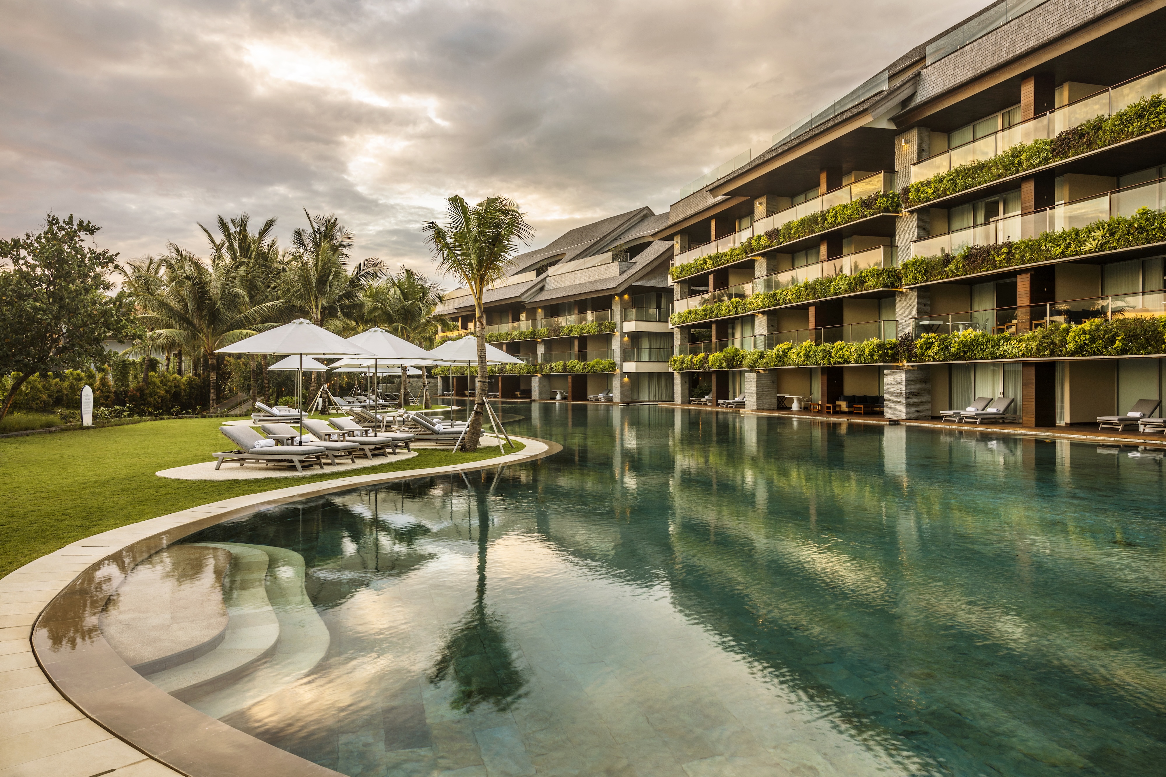 HDHotelIndonesienBaliCOMO Uma CangguLagoon pool