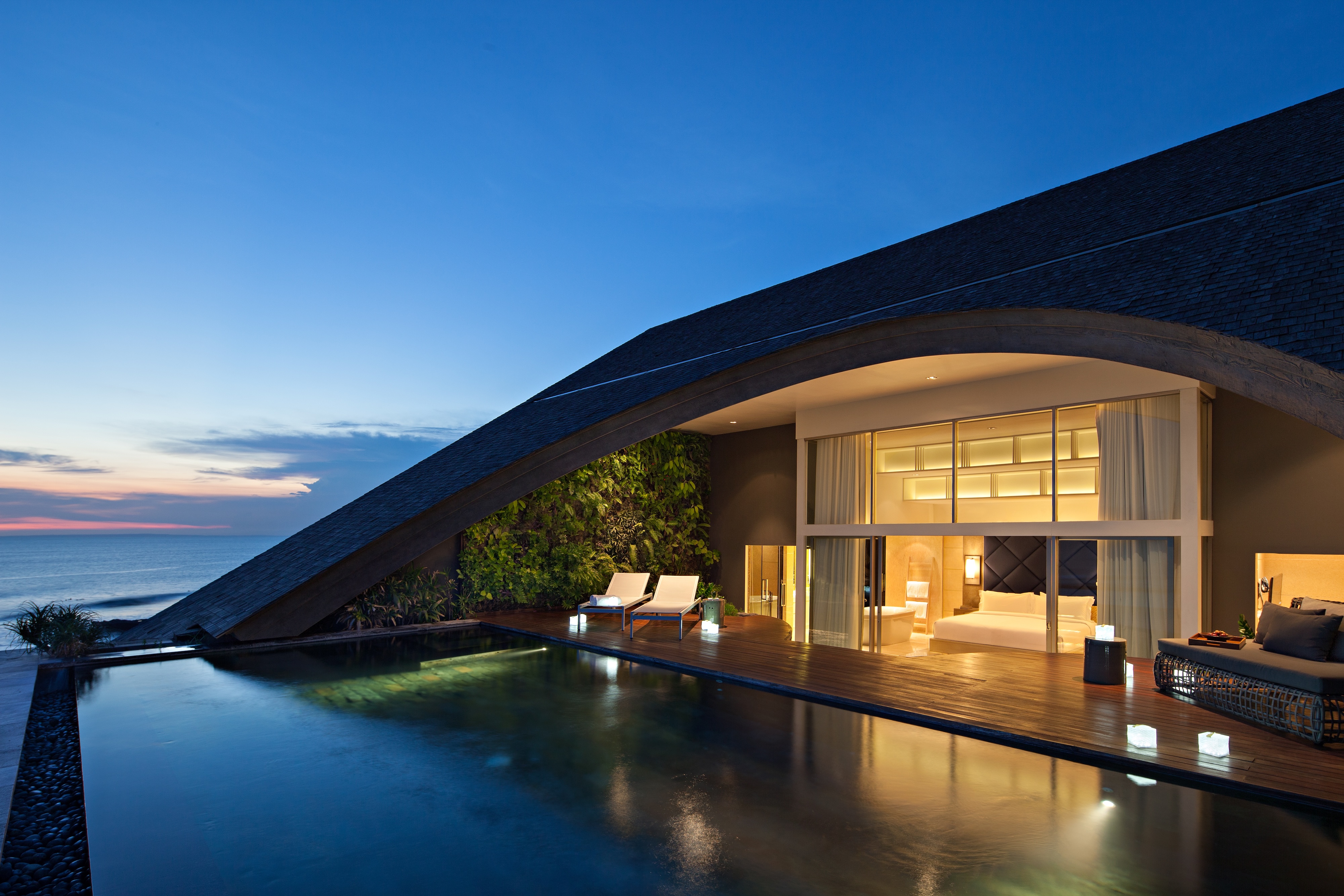 HDHotelIndonesienBaliCOMO Uma CangguPenthouse Master Bedroom Pool Deck 2