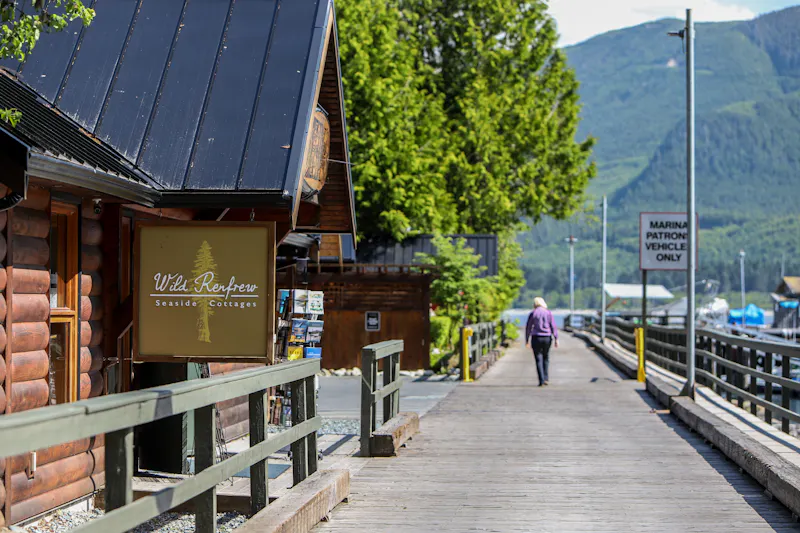HDHotelBritish ColumbiaPort RenfrewSeaside CottagesEngang YPRWI exterior 00