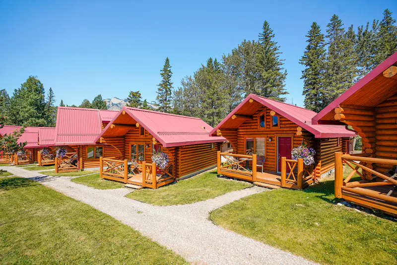 HDHotelAlbertaJasperMiette Mountain CabinsCabins YJAPO exterior 007
