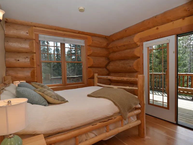 HDHotelBritish ColumbiaGoldenMoberly LodgeZimmerbeispiel YGNMO room 002