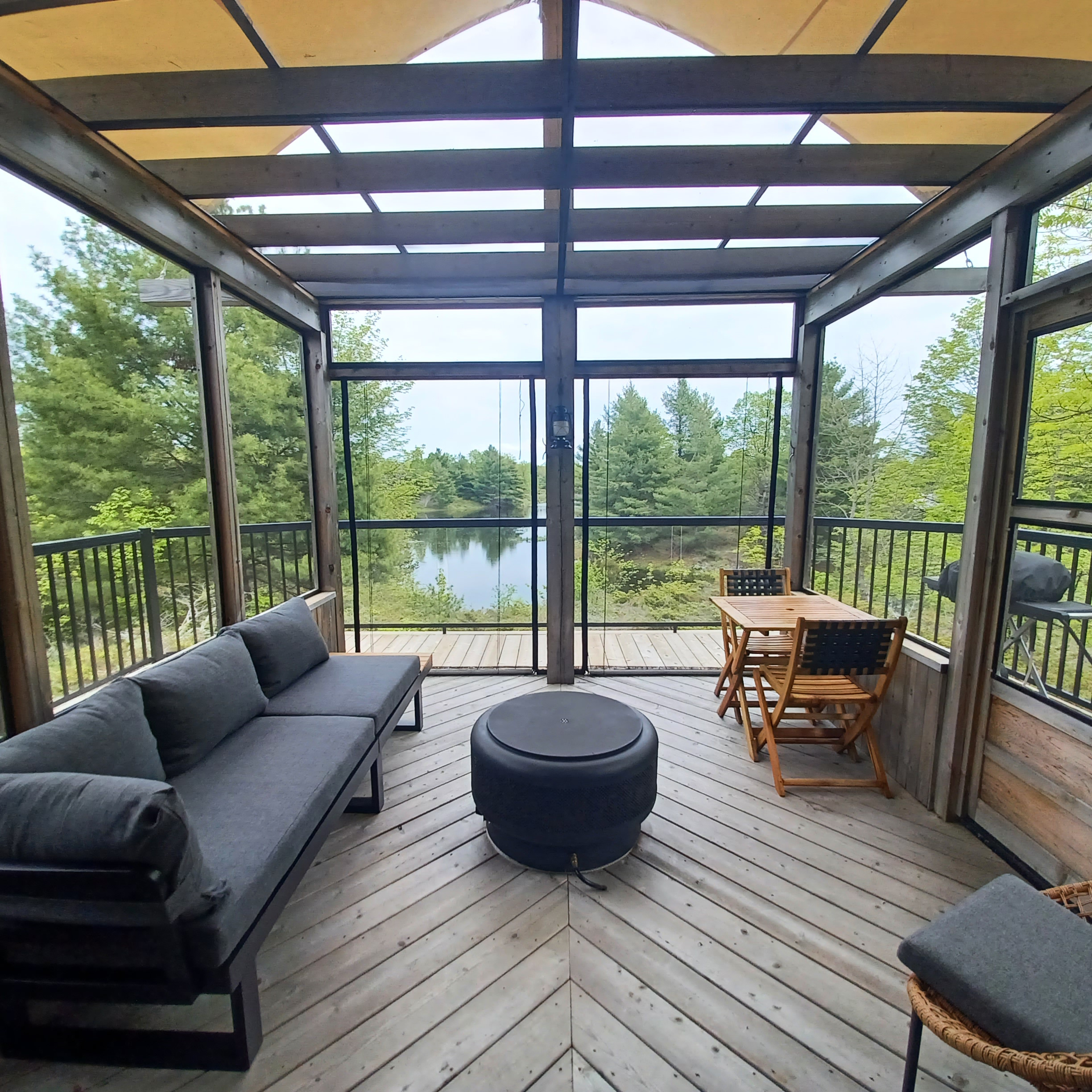 HDHotelOntarioPine Brae Eco ResortYPFPB exterior 006