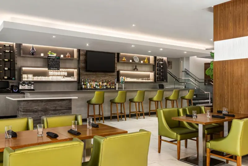 HotelFloridaMiamiHoliday Inn OceanfrontBar