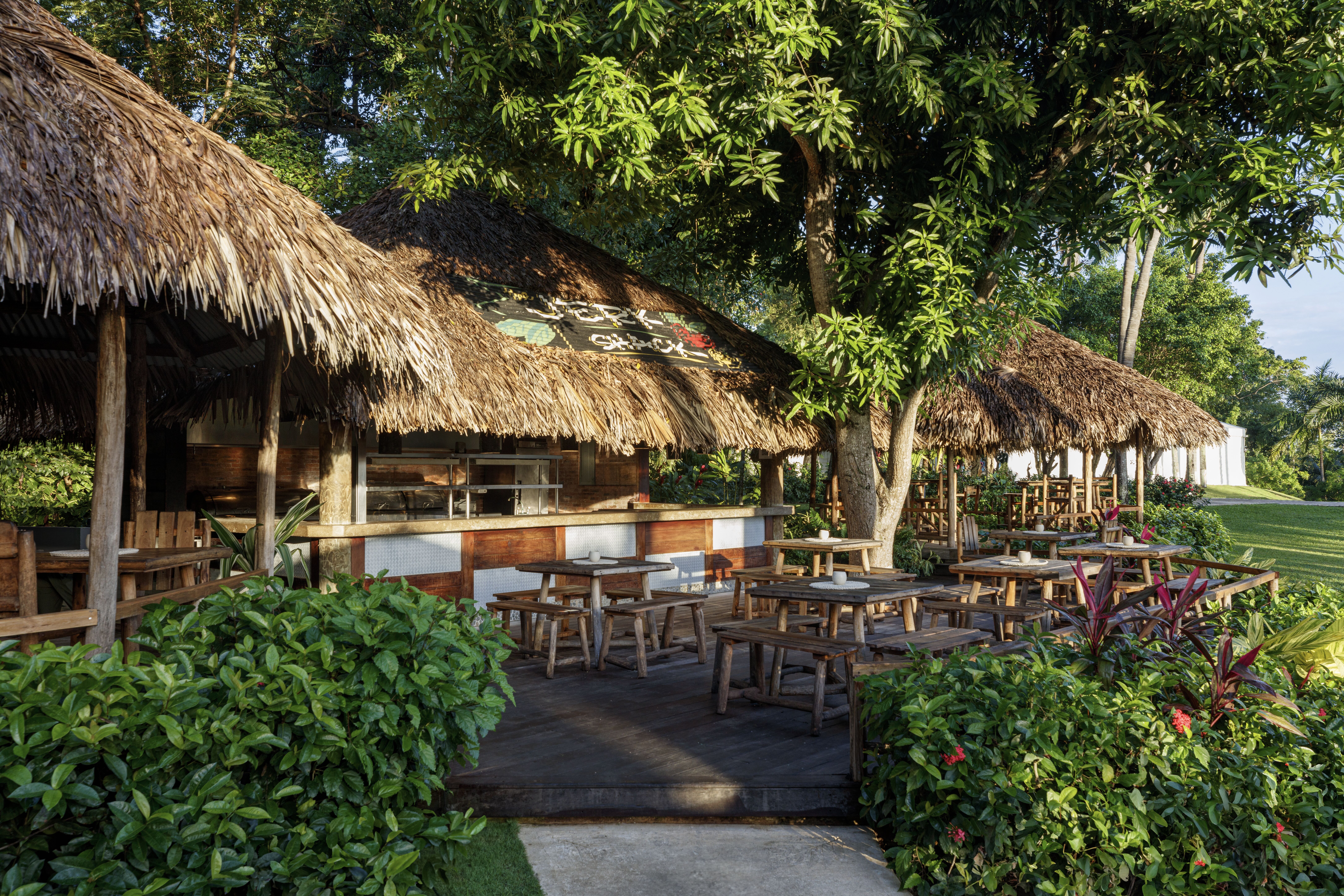 HDHotelJamaikaSandals Ochi Ocho RiosRestaurant Jerk Shack
